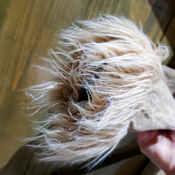 VINTAGE WILSON LEATHER COAT WITH FURRY COLLAR AND TRIM SIZE SMALL - Picture 3 of 12